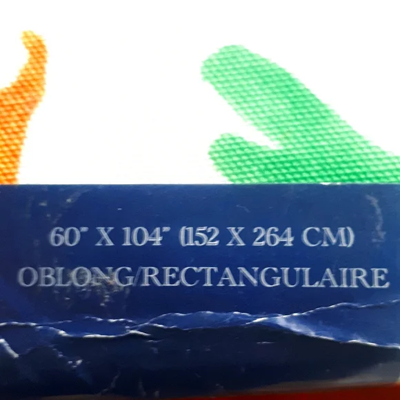 New tablecloth - Picture 3 of 11